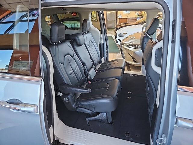 2017 Chrysler Pacifica Touring Plus