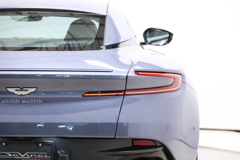 2019 Aston Martin DB11 V8