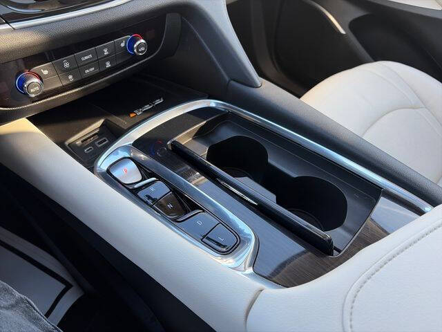 2022 Buick Enclave Essence