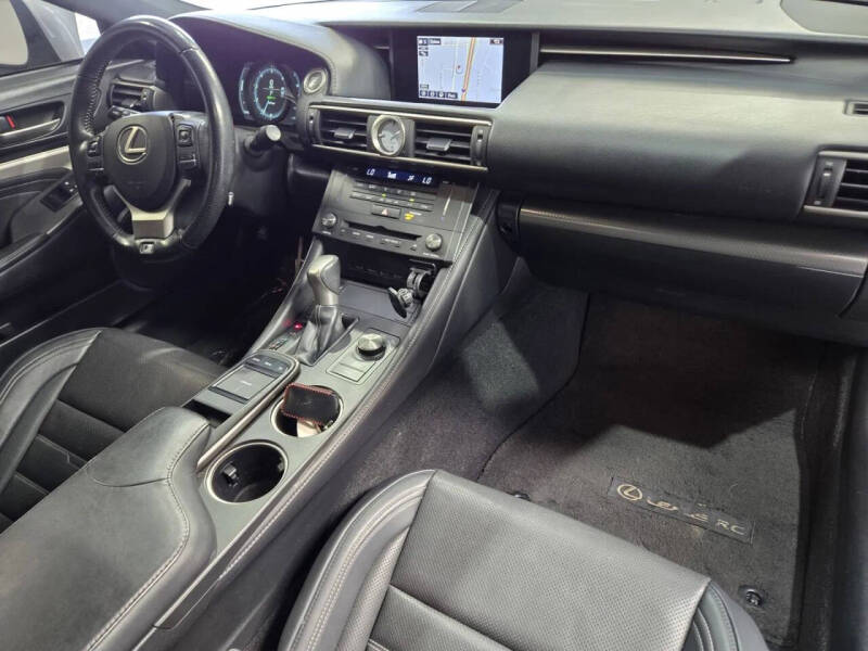2016 Lexus RC 200t