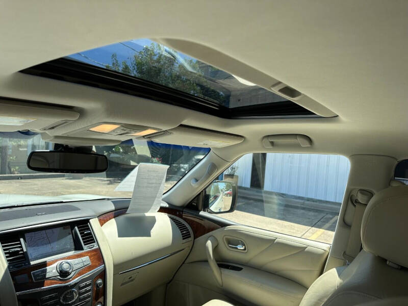 2015 Infiniti QX80