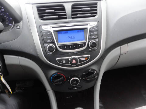 2013 Hyundai Accent GLS