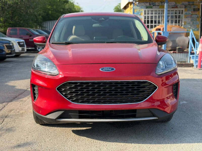 2020 Ford Escape SE