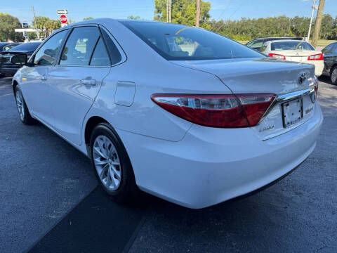 2017 Toyota Camry Hybrid