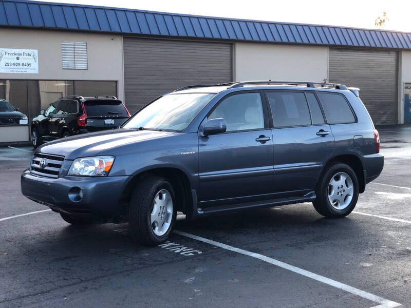 2004 Toyota Highlander for sale at Exelon Auto Sales in Auburn WA