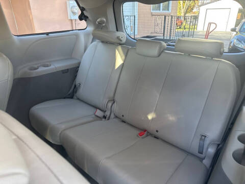 2014 Toyota Sienna