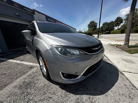 2019 Chrysler Pacifica Touring L