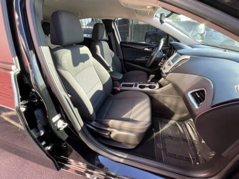 2017 Chevrolet Cruze LS Auto