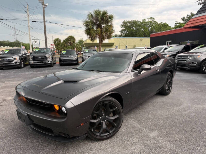 2017 Dodge Challenger SXT