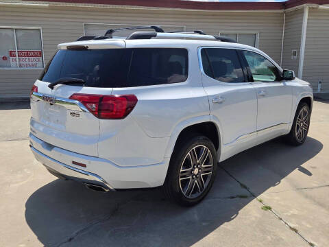 2019 GMC Acadia Denali