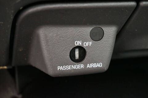 2003 Mazda Truck B2300