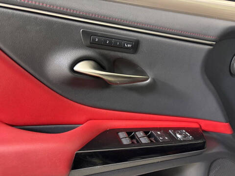 2023 Lexus ES 300h