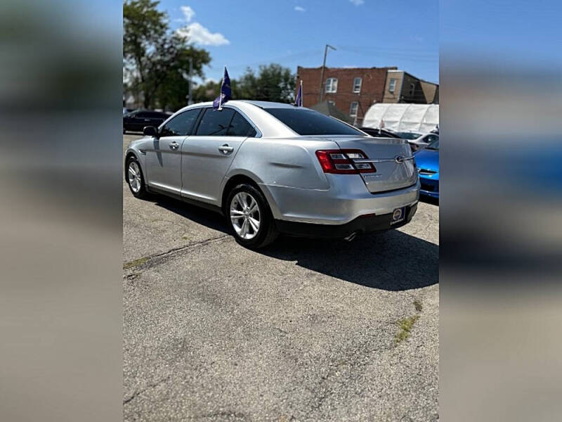 2014 Ford Taurus SEL