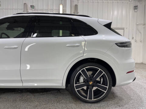 2021 Porsche Cayenne Turbo