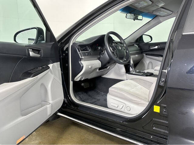 Used 2013 Toyota Camry LE with VIN 4T4BF1FK7DR303525 for sale in Madison, WI