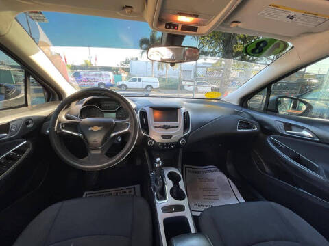 2018 Chevrolet Cruze LS Auto