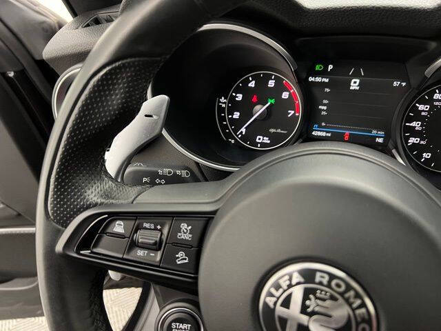 2023 Alfa Romeo Stelvio Veloce