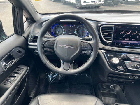 2021 Chrysler Pacifica Touring L