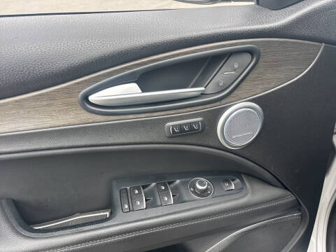 2018 Alfa Romeo Stelvio Ti