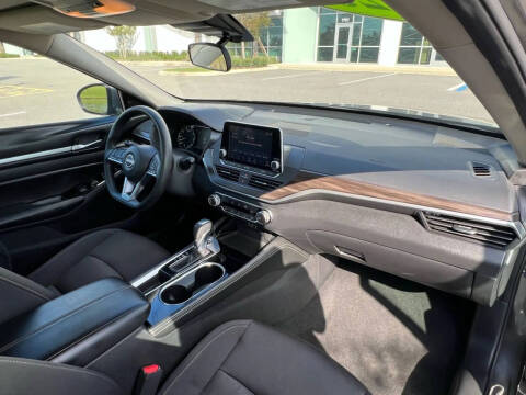 2023 Nissan Altima 2.5 SV