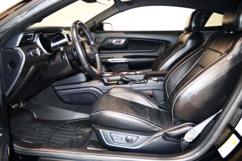 2021 Ford Mustang EcoBoost Premium