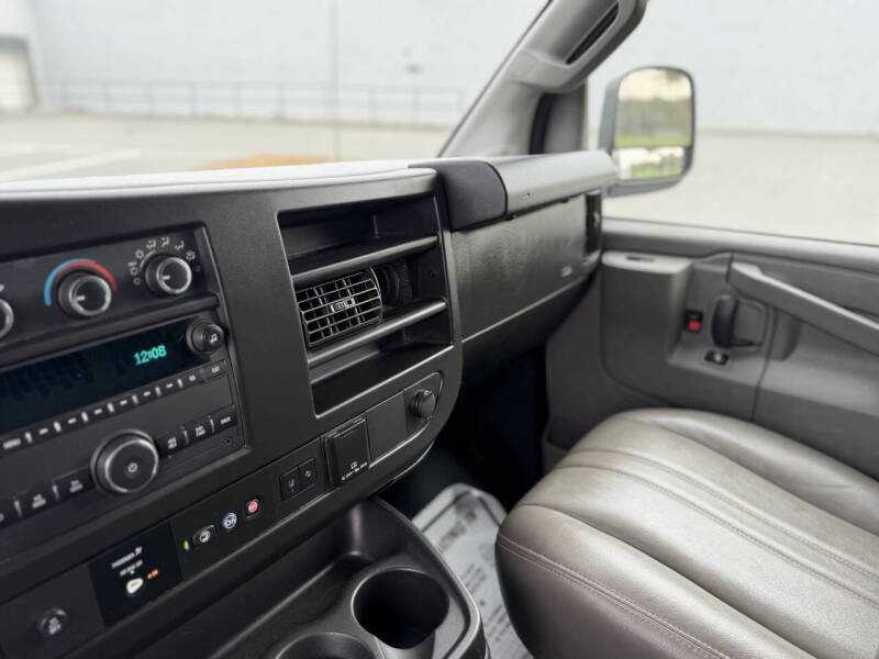 2019 Chevrolet Express 3500