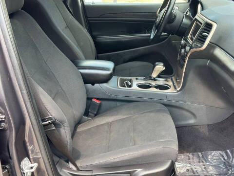 2017 Jeep Grand Cherokee Laredo