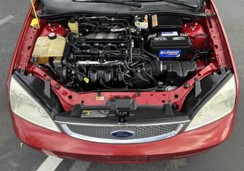 2005 Ford Focus ZX4 S