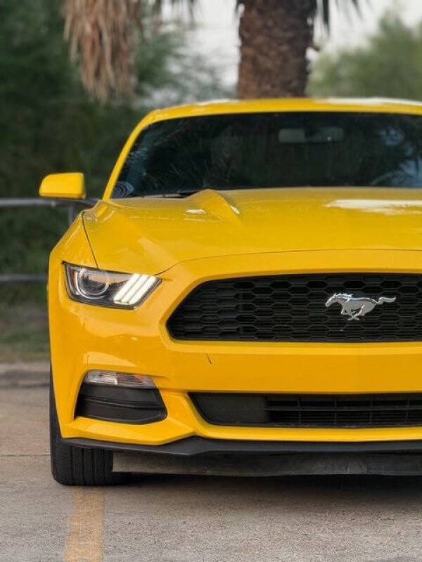2017 Ford Mustang V6