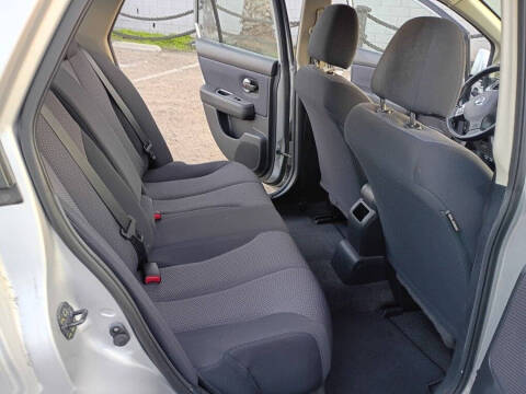 2009 Nissan Versa 1.8 SL