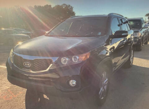 2013 Kia Sorento for sale at L G AUTO SALES in Boynton Beach FL