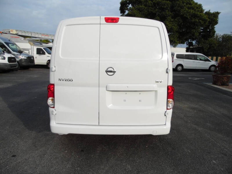 2017 Nissan NV200 SV