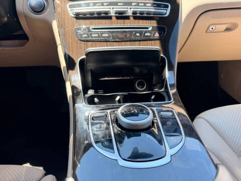 2018 Mercedes-Benz GLC GLC 300