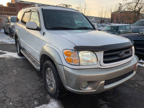 2004 Toyota Sequoia SR5