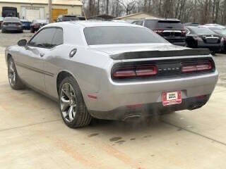 2017 Dodge Challenger SXT Plus