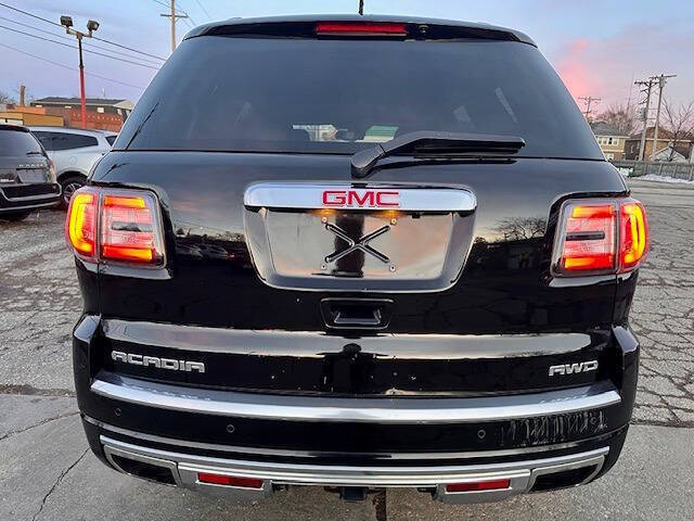 2016 GMC Acadia Denali