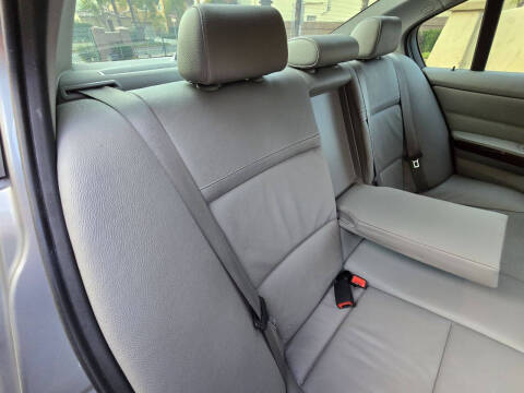 2011 BMW 3 Series 328i