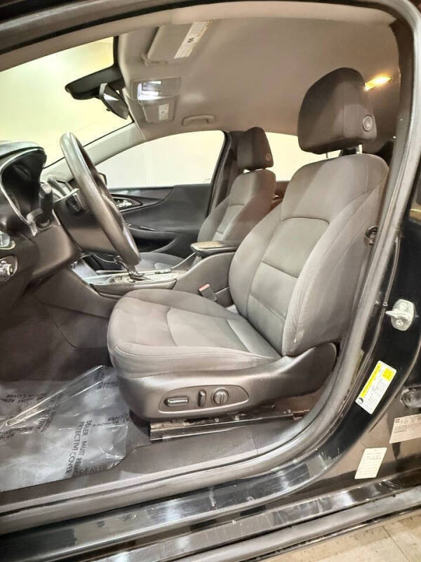 2017 Chevrolet Malibu LT
