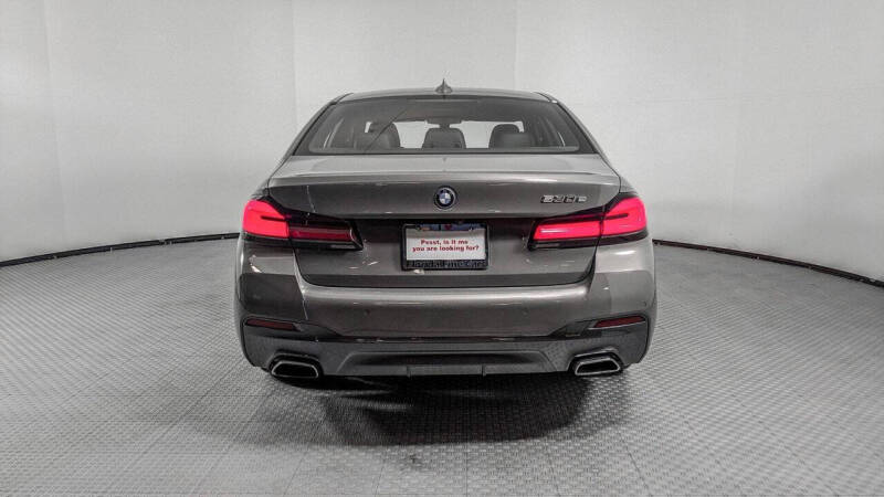 2022 BMW 5 Series 530e