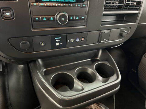 2023 GMC Savana 2500