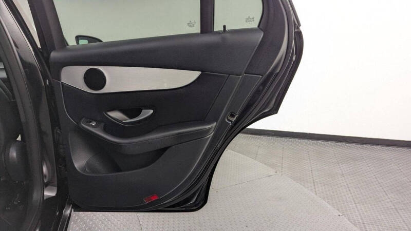 2019 Mercedes-Benz GLC GLC 300