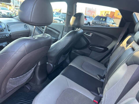 2012 Hyundai Tucson GLS