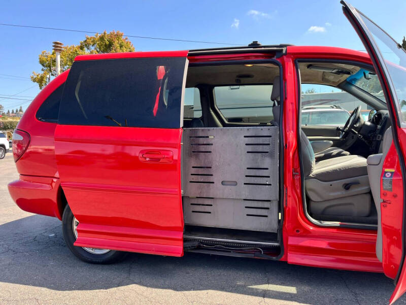 2002 Dodge Grand Caravan eX