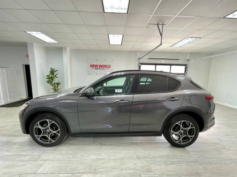 2018 Alfa Romeo Stelvio Sport