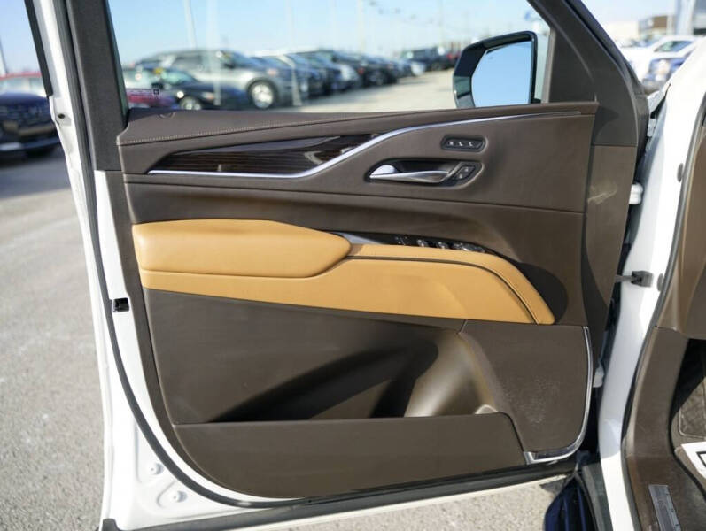 2022 Cadillac Escalade Premium Luxury