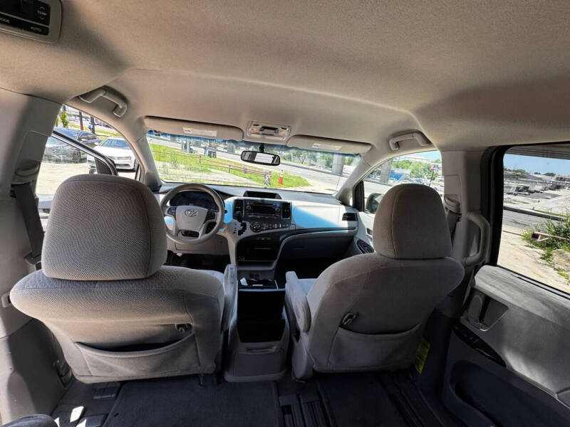 2014 Toyota Sienna