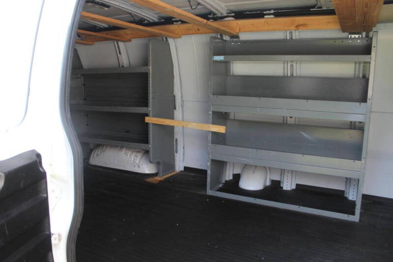 2017 Chevrolet Express 2500