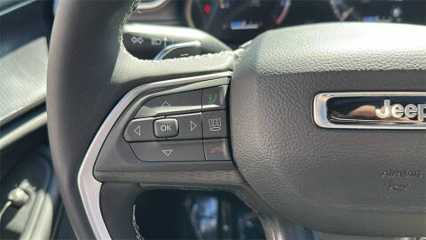 2025 Jeep Grand Cherokee Laredo X