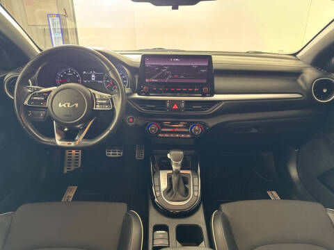 2022 Kia Forte GT Line