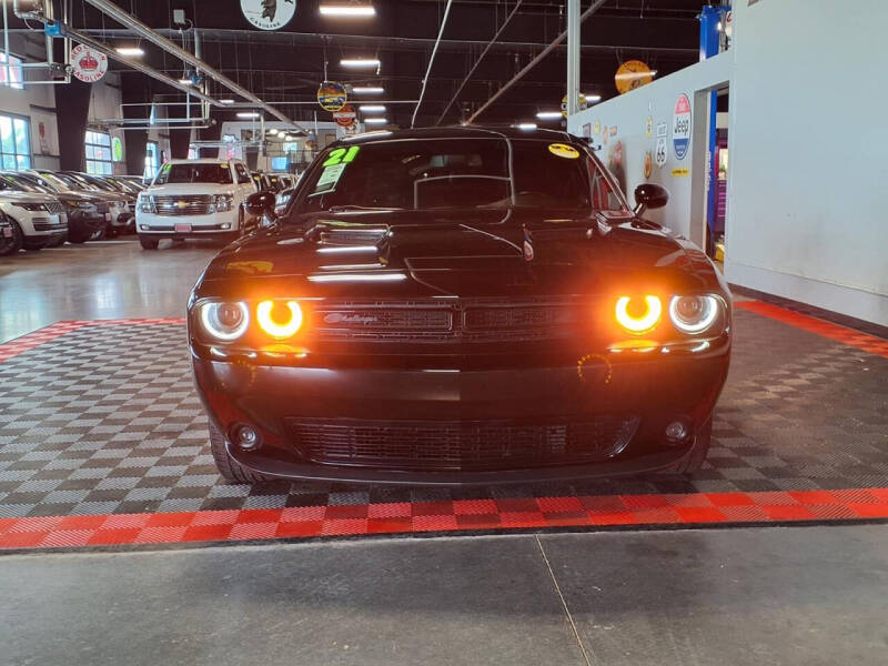 2021 Dodge Challenger SXT